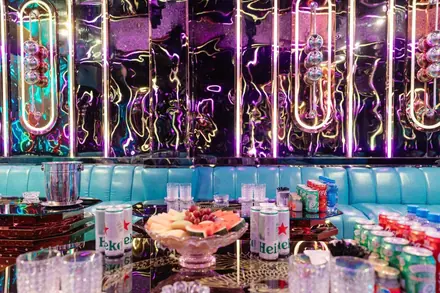 KTV Limited — phòng hát 1