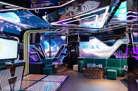 KTV Limited — phòng hát 2