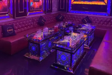 KTV Lion — phòng hát 1