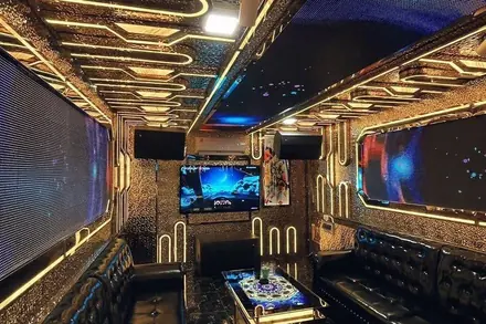 KTV Luxury 21 — phòng hát 3