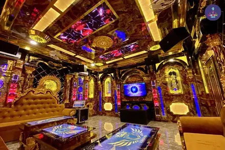 KTV Night Star — phòng hát 1