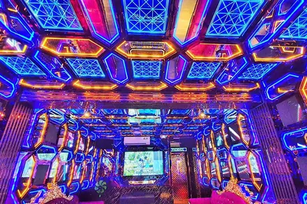 KTV Phoenix — phòng hát 4