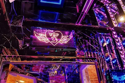 KTV Phoenix — phòng hát 6