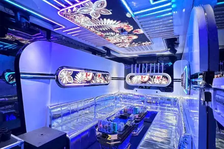 KTV Red — phòng hát 7